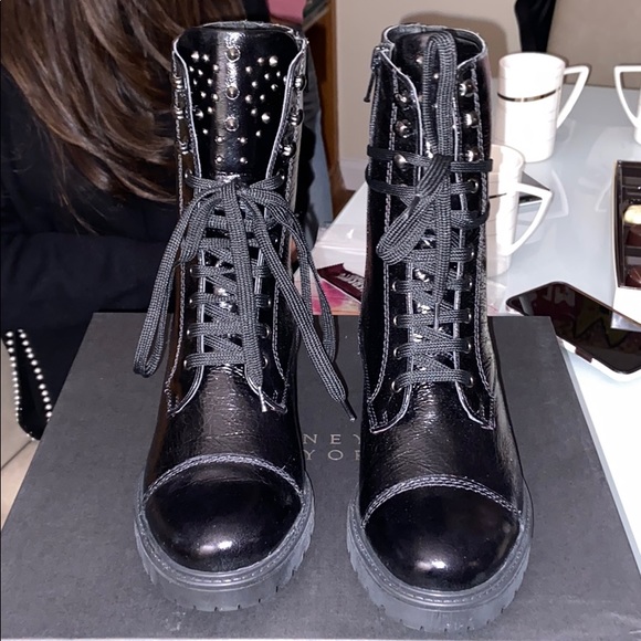 Leather ankle boots - Picture 2 of 2